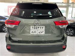 تۆیۆتا هایلاندەر